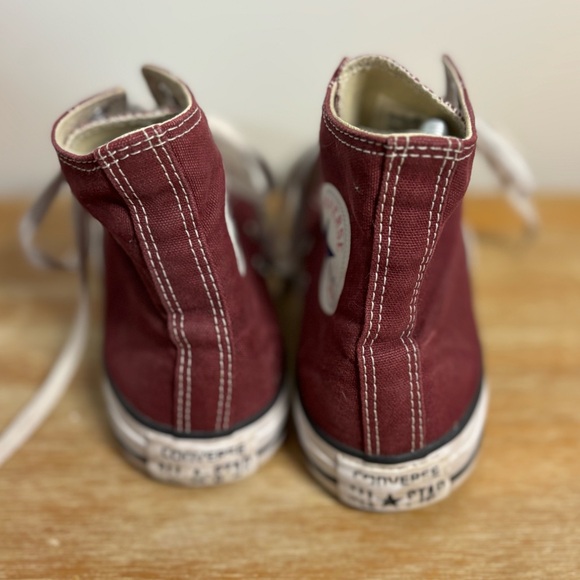 Converse “Chuck” Taylor All Star High Tops. Unisex Men’s 6 Womens 8 Burgandy - Picture 3 of 8
